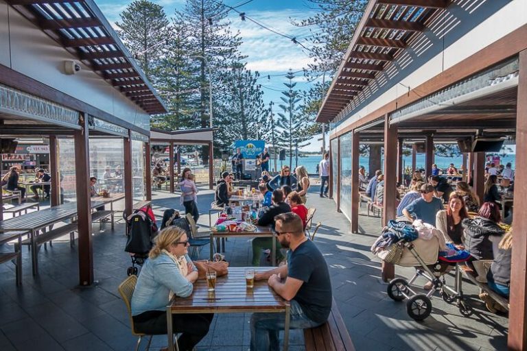 terrigal beach house 768x512