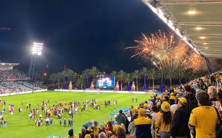central coast mariners new years eve fireworks 768x477