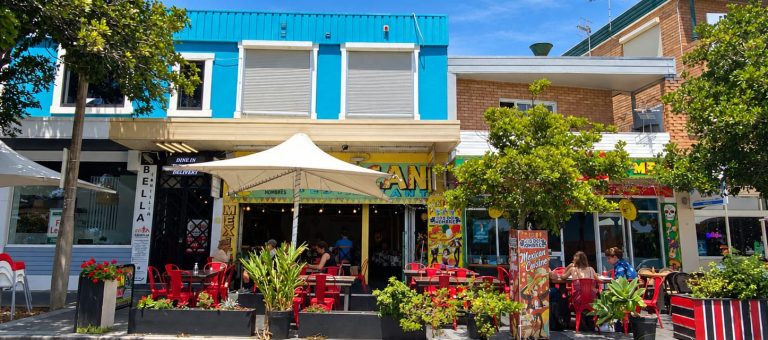 los dos hombres the entrance mexican restaurant outdoor dining 768x340