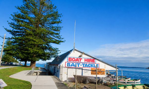 The Entrance Boat Shed offering boat hire, bait and tackle on Tuggerah Lake at The Entrance, Central Coast NSW